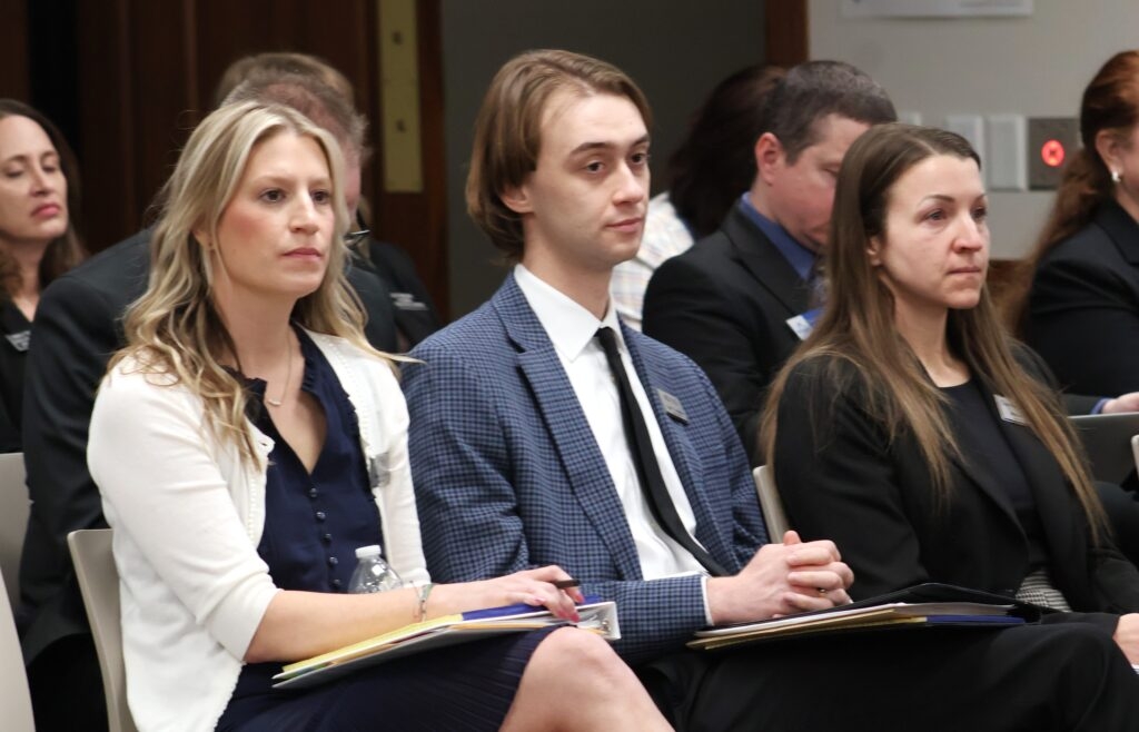 Bill promoted by North Dakota Ethics Commission gets ‘11th hour' opposition from Gov. Armstrong