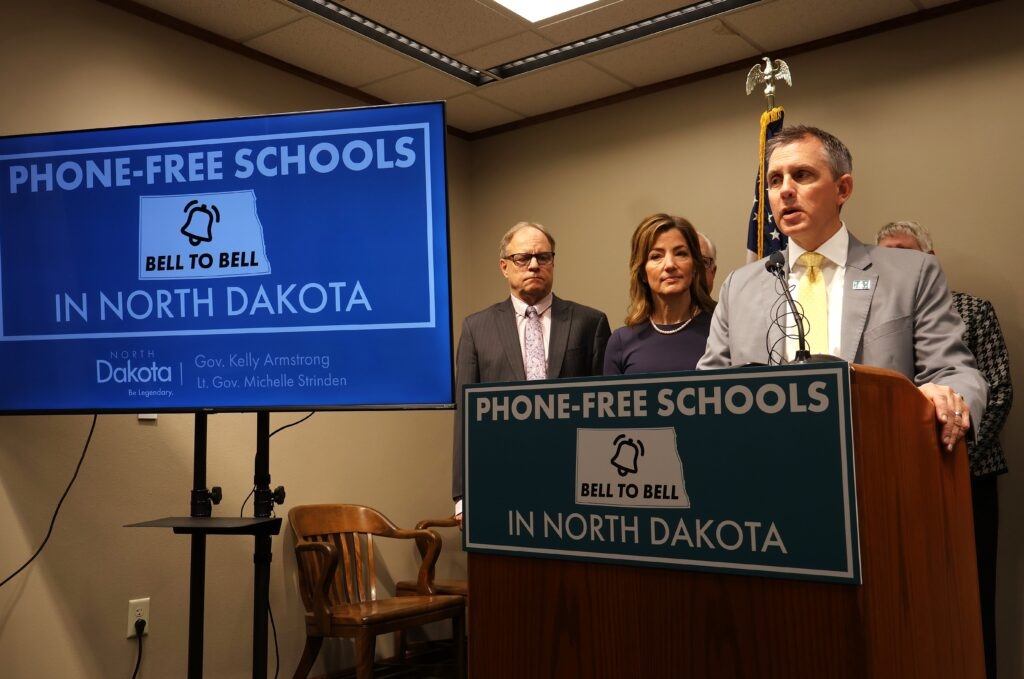 Student cellphone bills pass North Dakota Legislature; bell-to-bell ban comes back