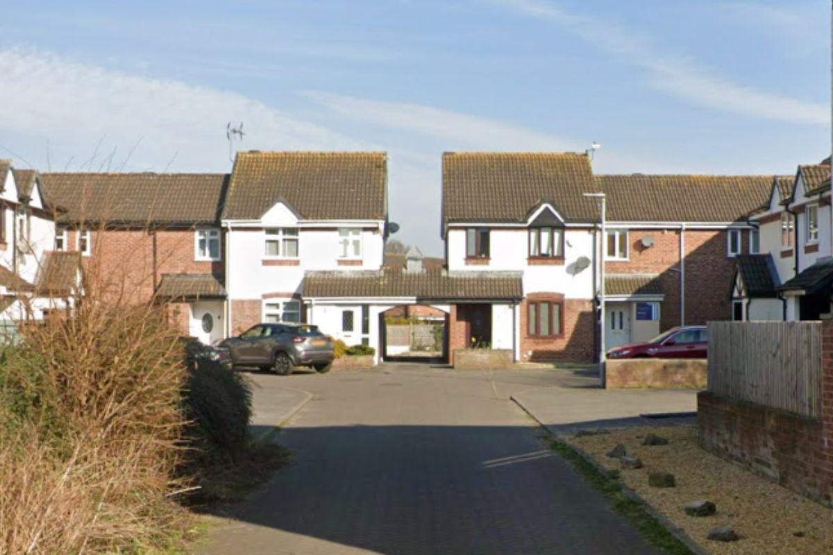 Woman claimed she was 'on toilet' when really she was setting fire to own shed