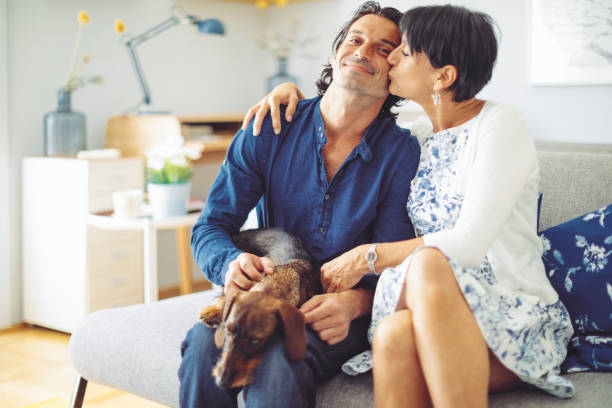 Dear Abby: My boyfriend won't divorce his wife