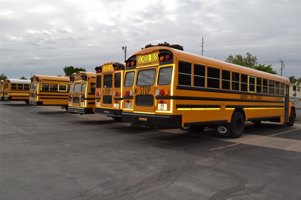 Ohio lawmakers are trying to increase penalties on illegally passing a stopped school bus