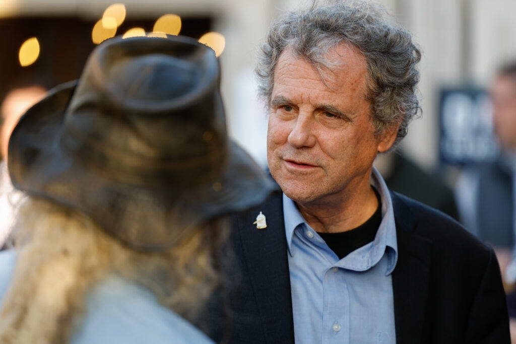 Former Ohio U.S. Sen. Sherrod Brown launches Dignity of Work Institute