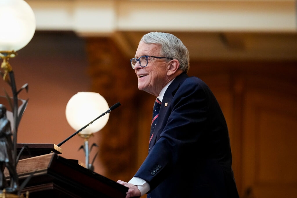 Governor supports new bill banning student cellphone use in Ohio schools