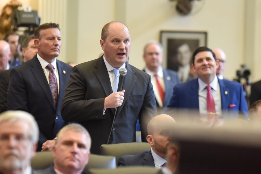 Former lawmaker announces bid for Oklahoma attorney general