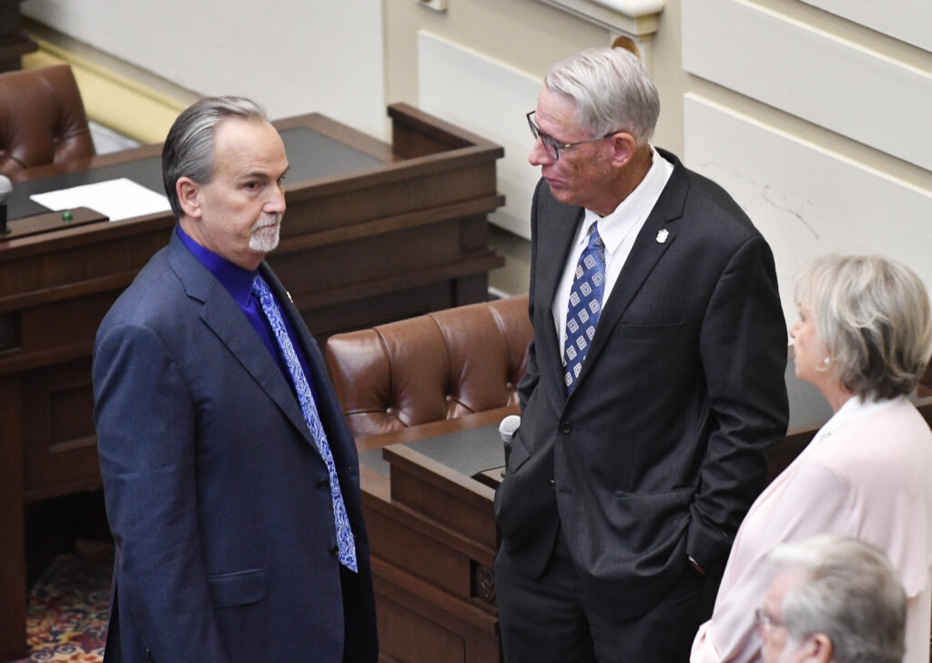 Oklahoma panel advances three sports betting bills amid concerns about tribal exclusivity rights