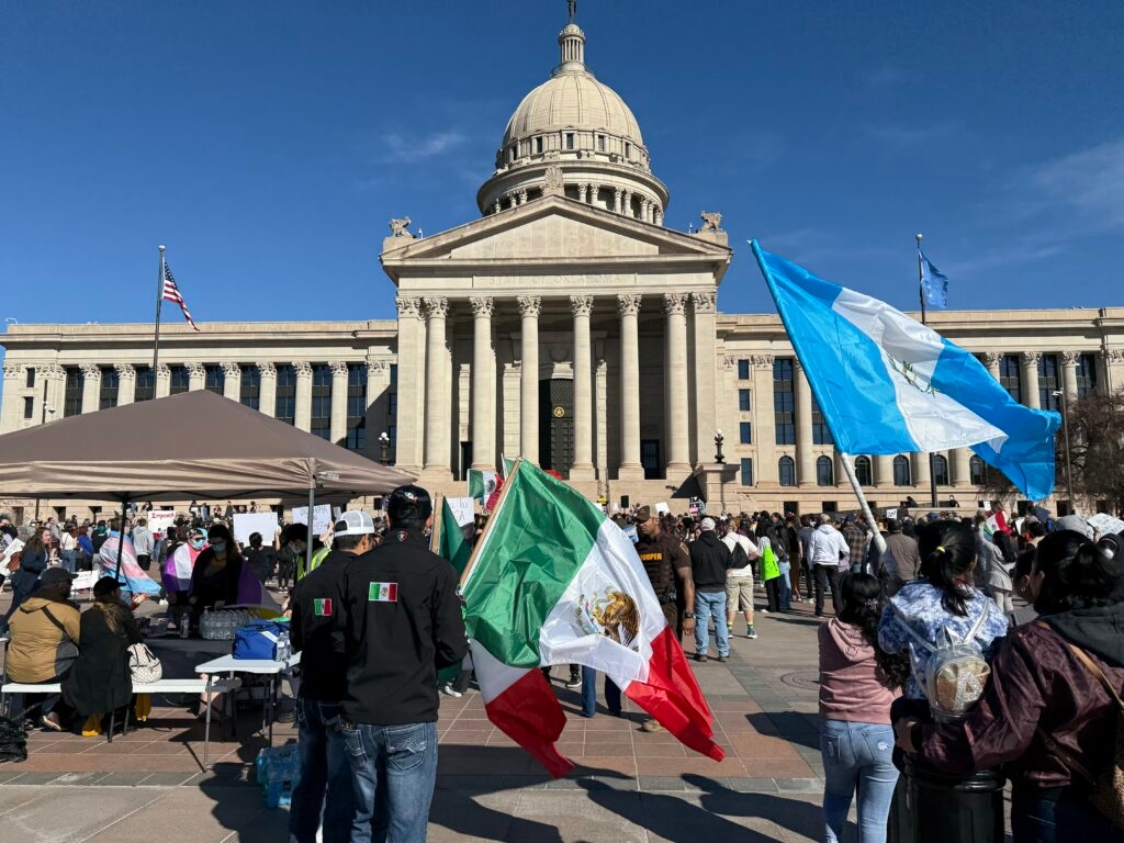 Bill creating new felony for undocumented Oklahomans advances to Senate