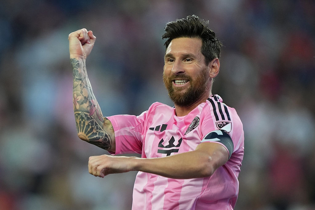 🐐 Messi reaches 870 goals, sets new world football record, watch 📹