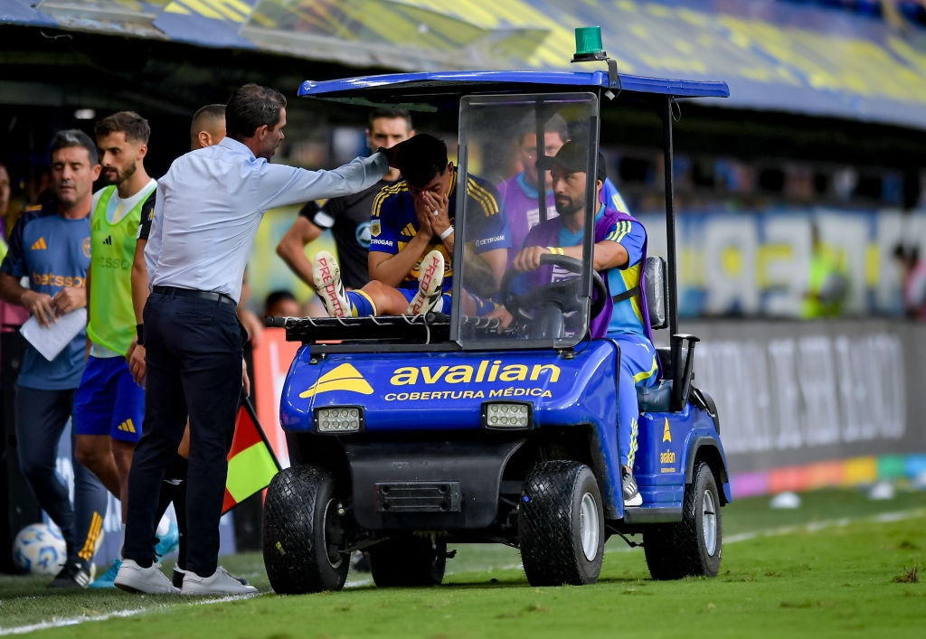 Williams Alarcón underwent surgery, how long will he be out at Boca? 🏥