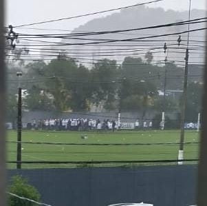 Santos fans storm Rei Pelé training ground to confront players