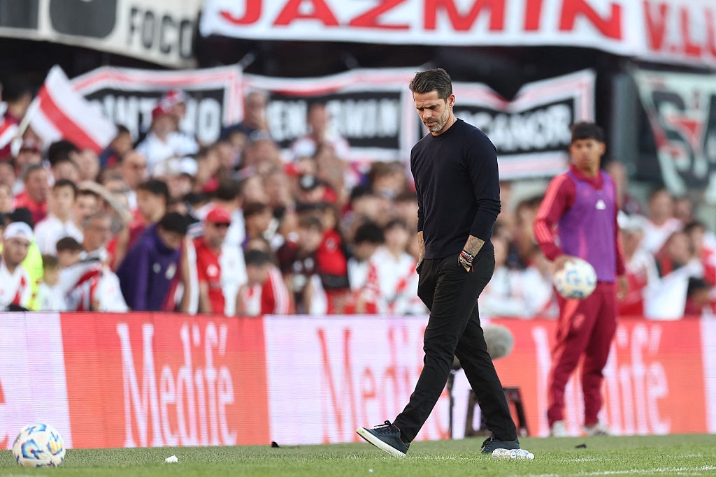 Boca lose the Superclásico and Gago's future hangs in the balance