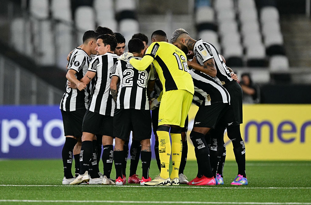 📋 Botafogo line-up named for Libertadores showdown with La U