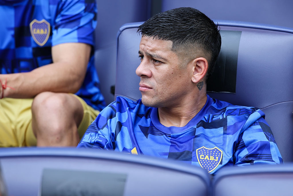 🚨 Breaking news: Racing unveil Marcos Rojo
