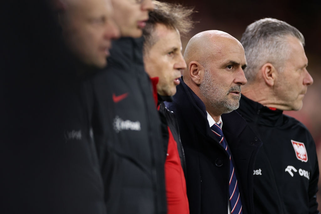 After power struggle with Lewandowski: Poland boss steps down!