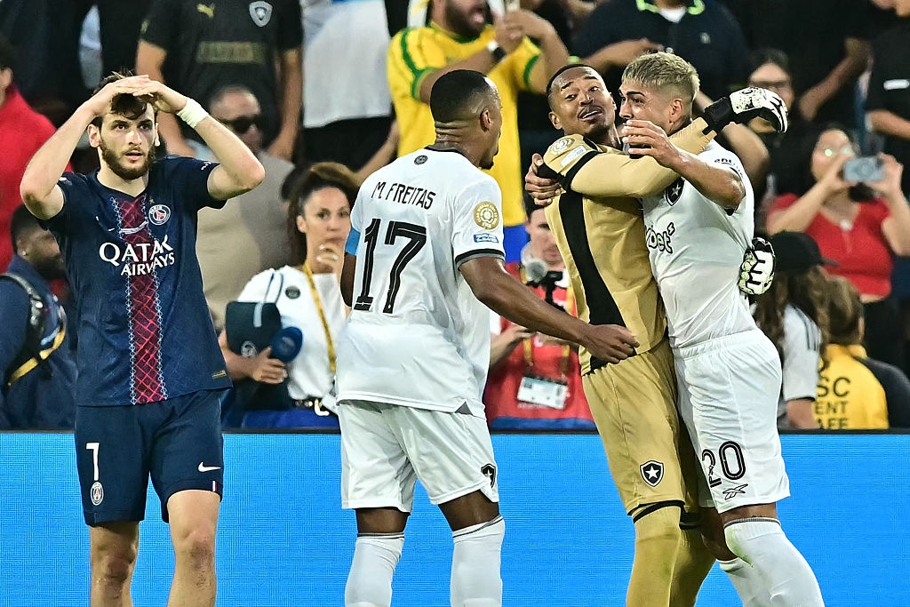 🎥 Club World Cup shock: PSG out, Botafogo through, brawl in stands 🤯