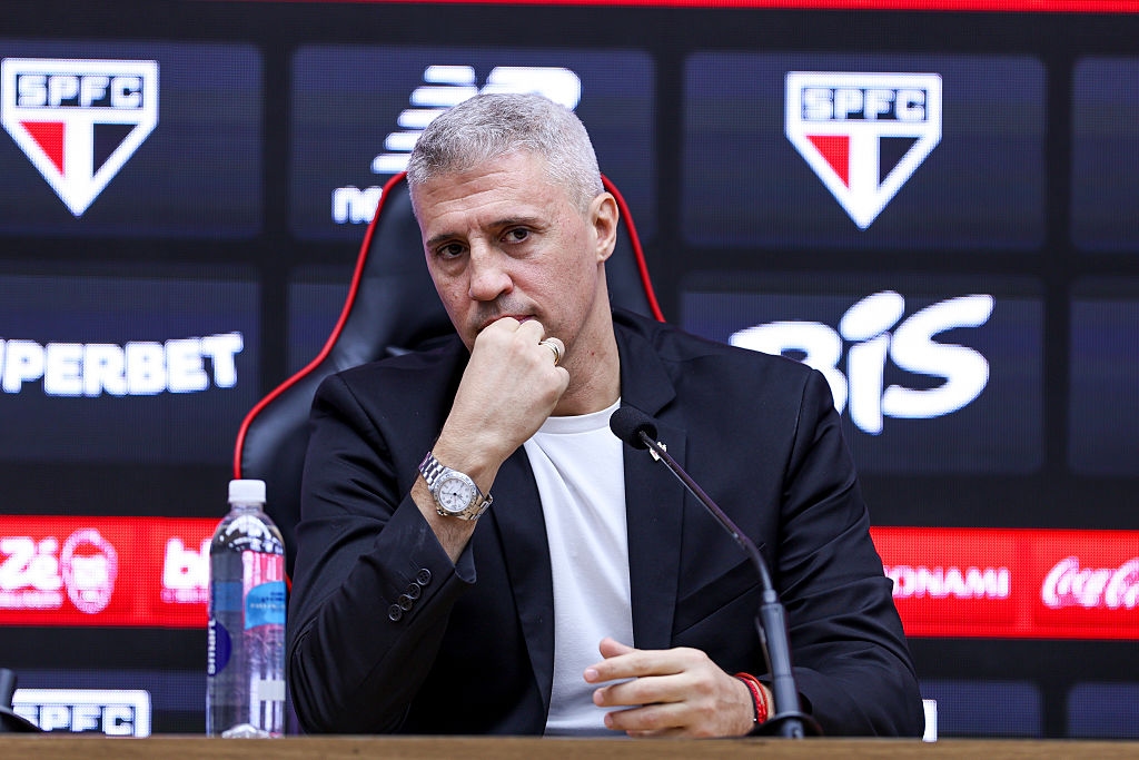 😳 Another incident: ultras confront Serie A club squad