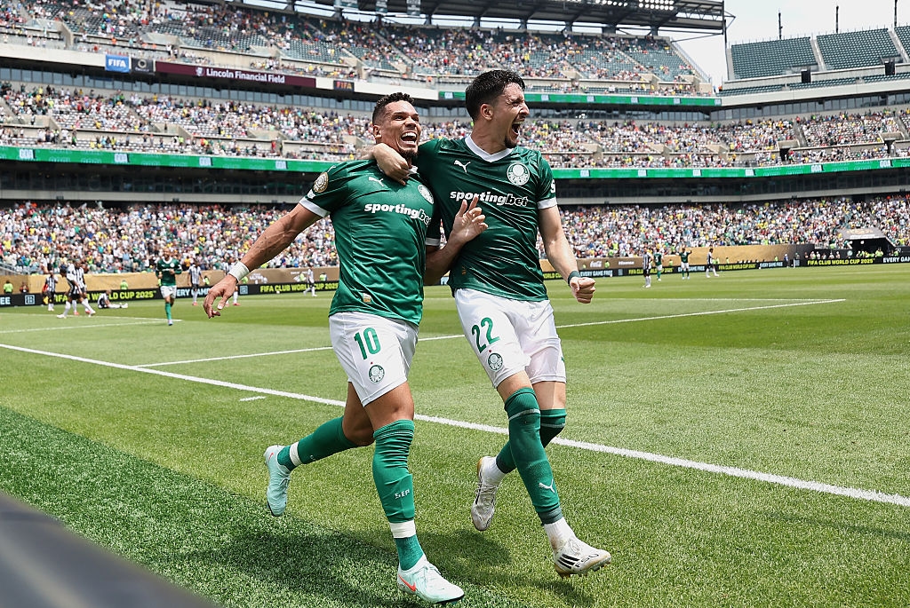 Palmeiras see off Botafogo to reach Club World Cup quarter-finals 🎥
