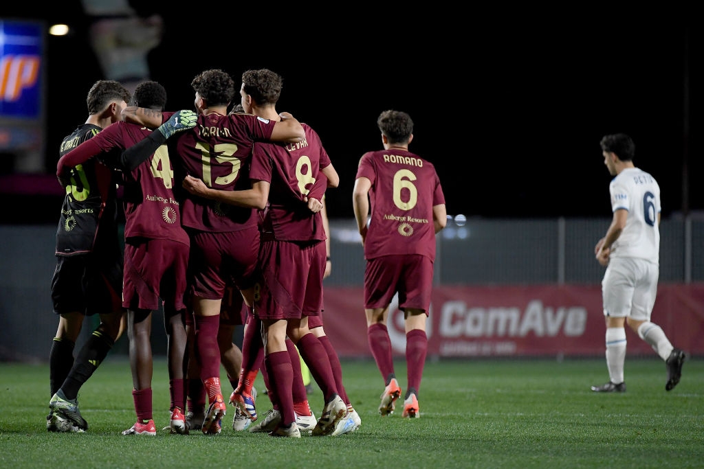 Roma accuse Serie A star: U20 player assaulted & urinated in dressing room?