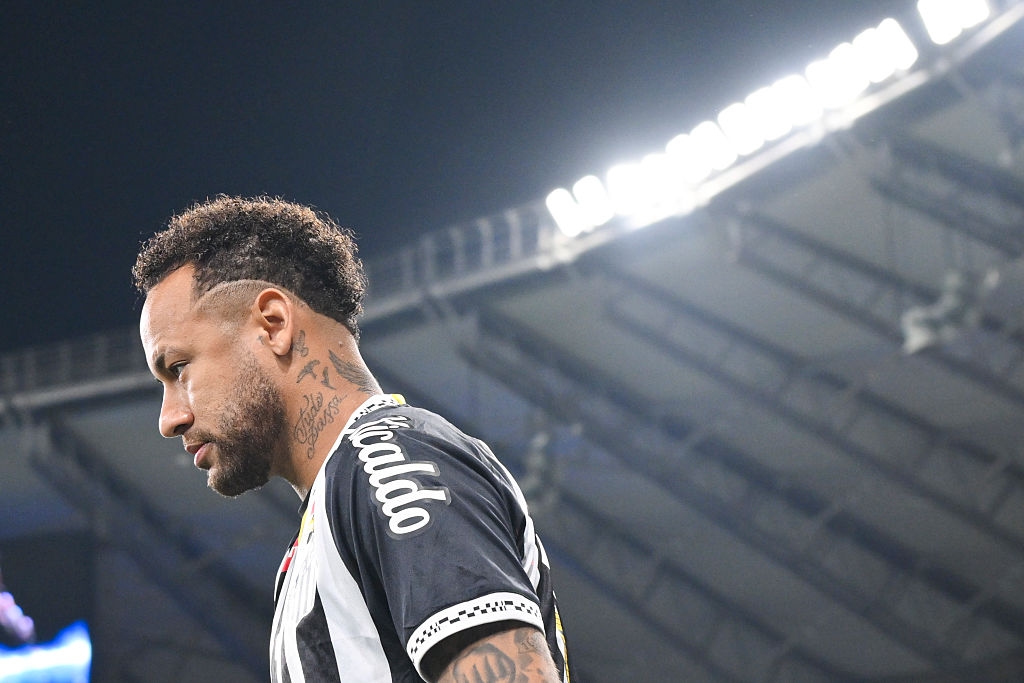 ☕️🥐 FC Breakfast: Neymar sets new record 🤯, Adidas unveils latest advert 📺