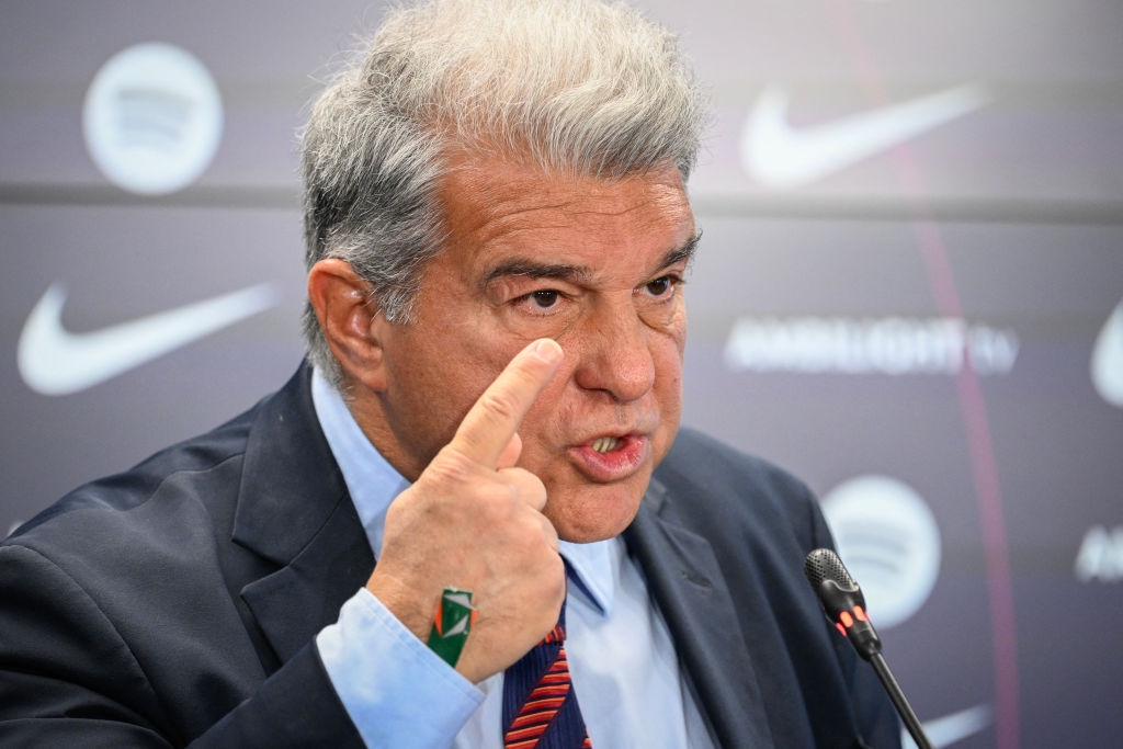🤨 Laporta stands firm with Athletic, let them audit us