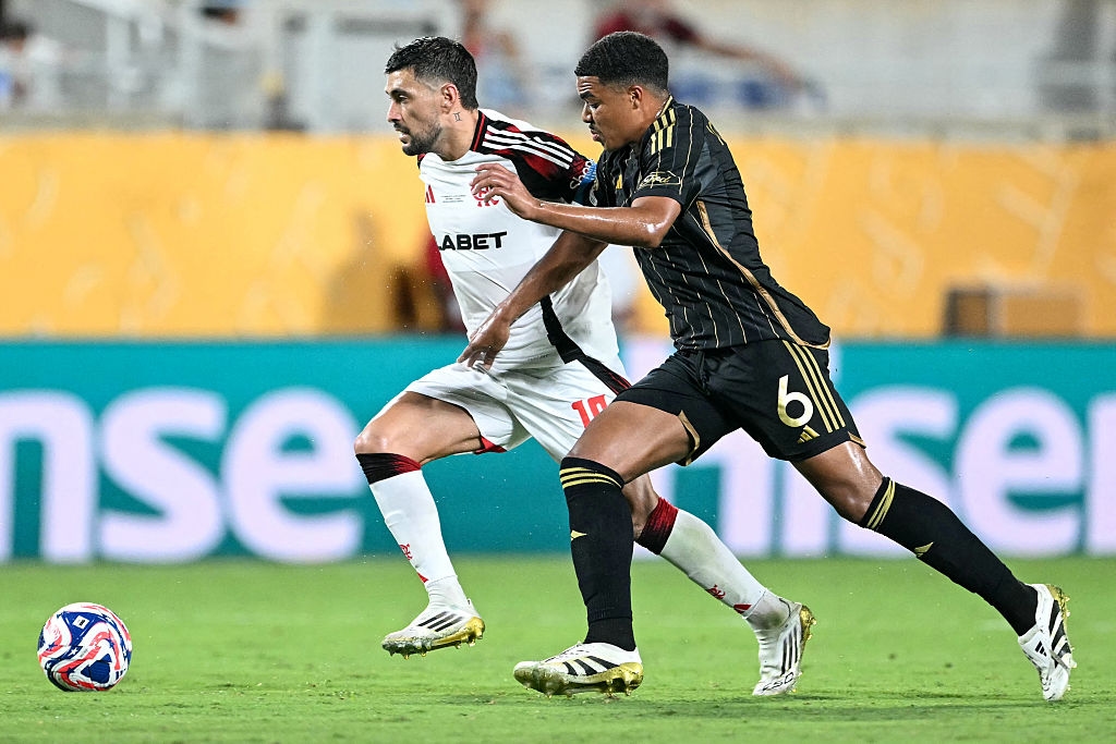 📹 Flamengo hit the woodwork, draw group stage with Los Angeles