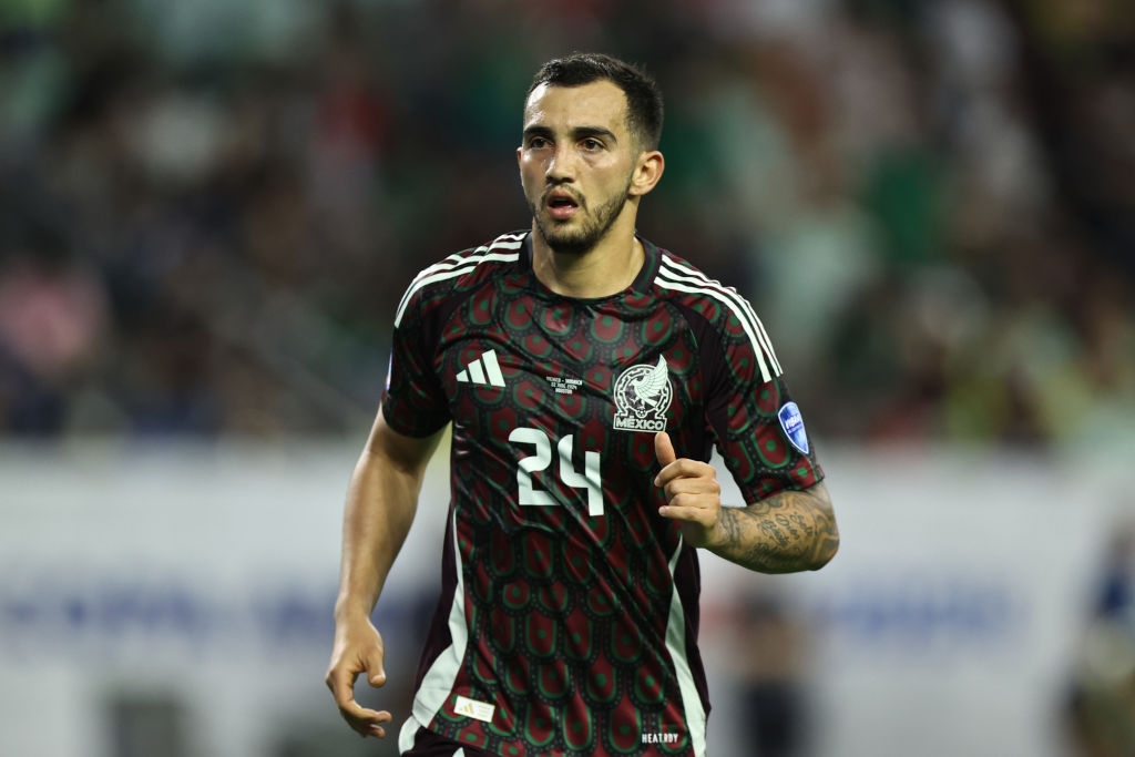 Tigres eyeing up Luis Chávez
