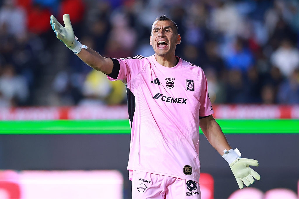 Nahuel storms off frustrated, takes aim at the refereeing