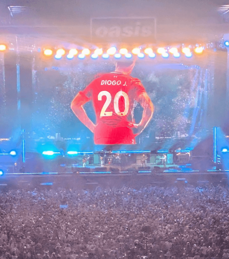 🙏 Oasis pay tribute to Diogo Jota during concert