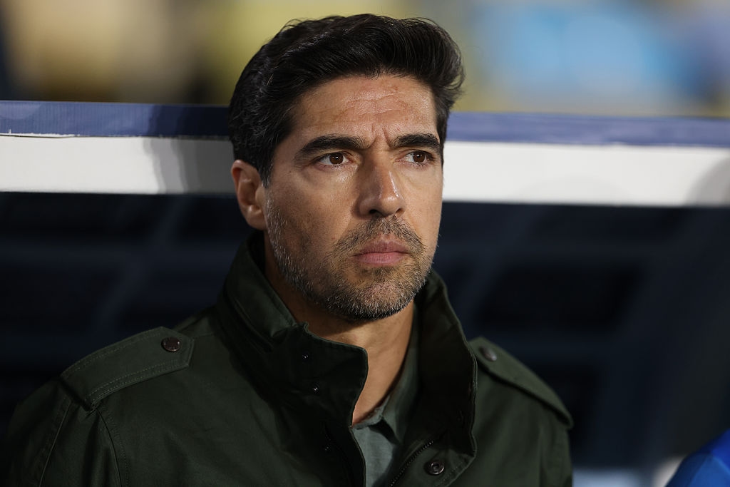 📹 Again? Abel kicks broadcaster's microphone as Palmeiras win, watch here