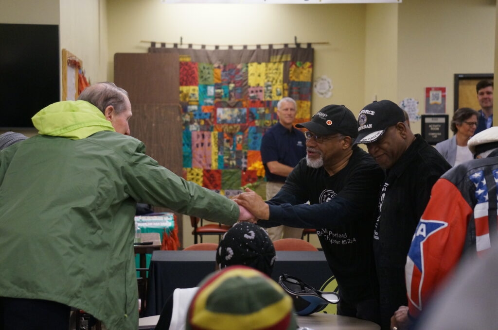 Sen. Wyden meets Portland seniors to talk Trump threats to social services, Meals on Wheels