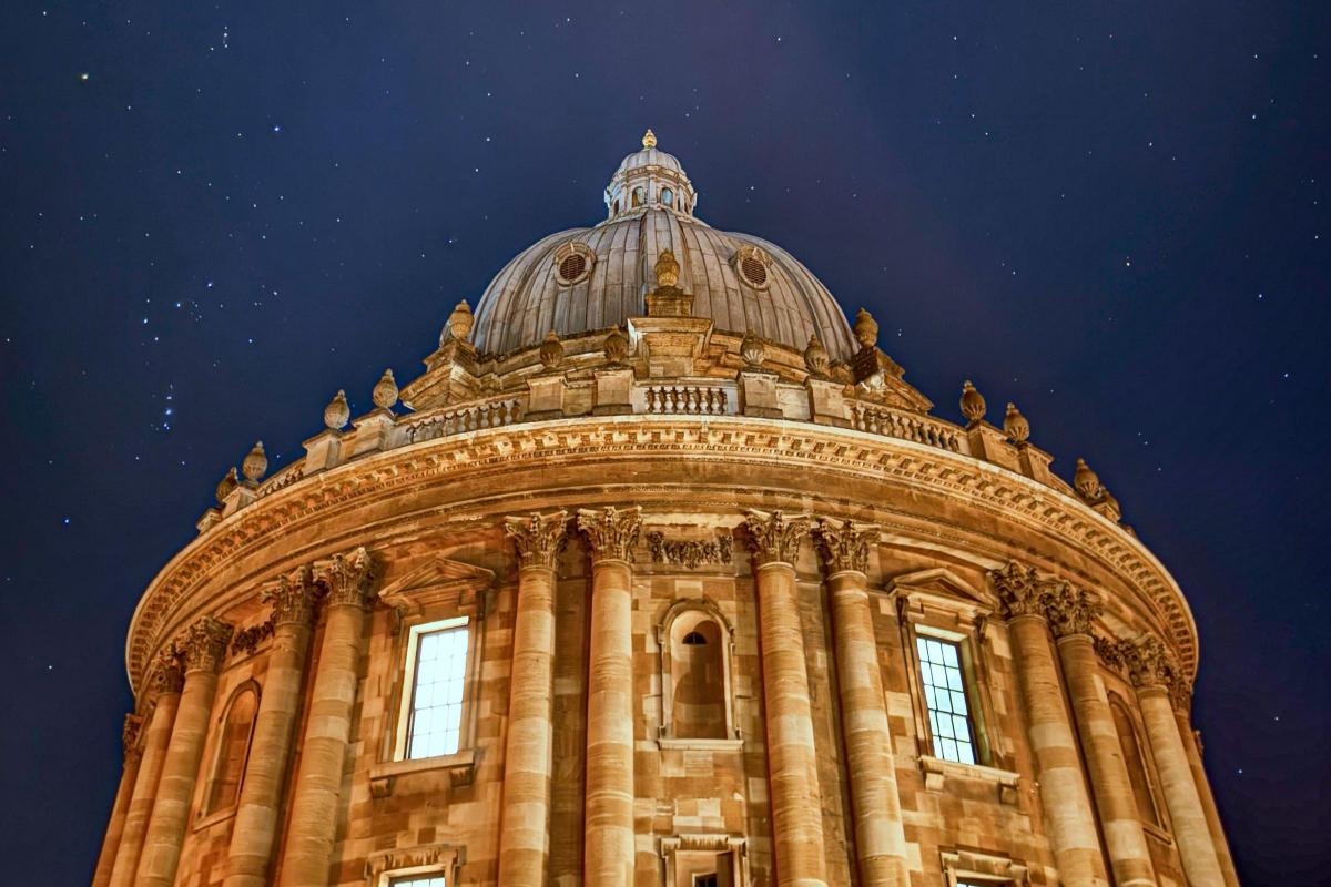Stunning shots show Jupiter and Uranus above Oxford University