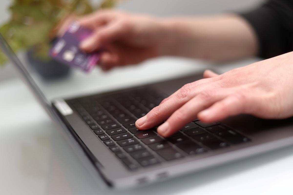 'Sneaky' hidden fees costing consumers £2.2 billion a year banned under new laws