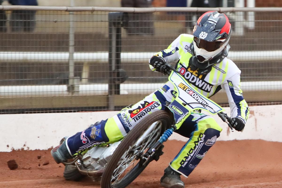 Spires debutant impresses in first leg defeat