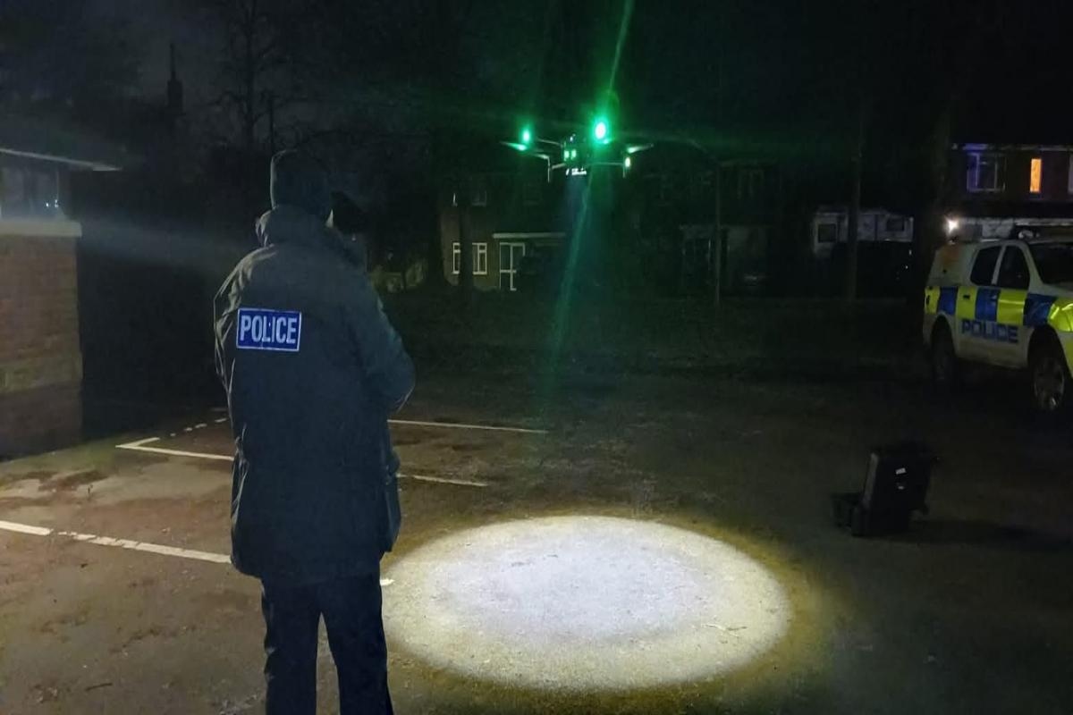 Man arrested for possessing 'bladed article' at Oxfordshire railway station