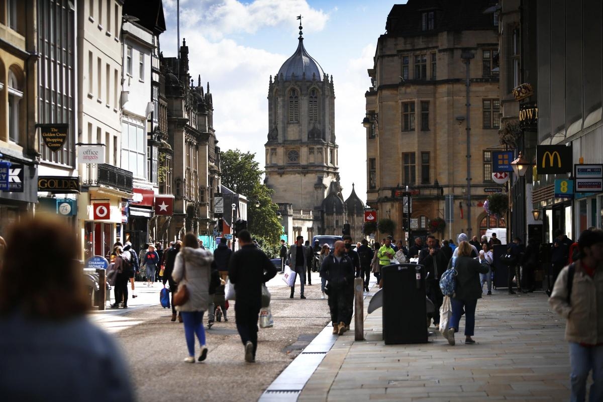 Multiple women charged with 'pickpocketing' to appear in court