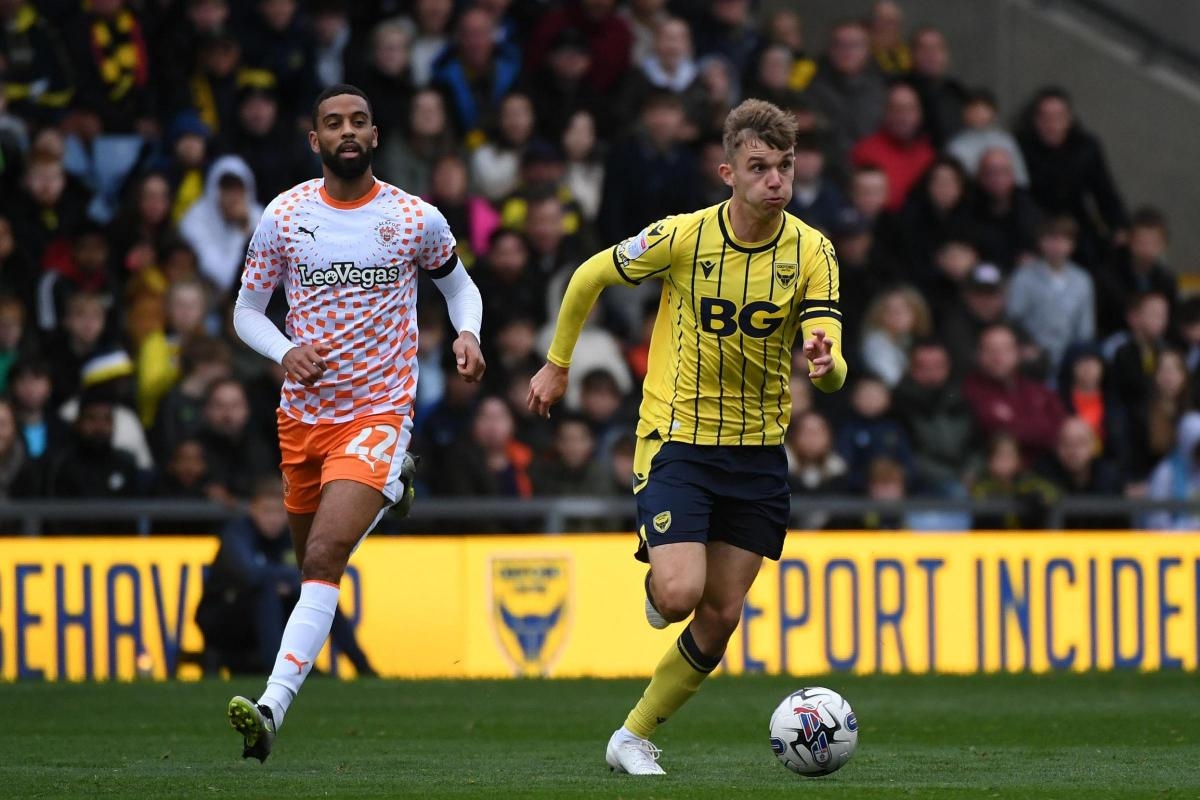 U's sign former loan winger on a permanent basis