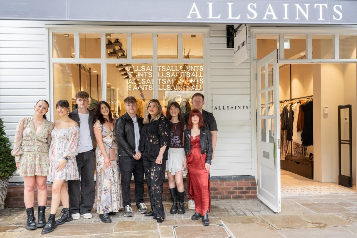 Luxury fashion brand opens new upsized store at Oxfordshire shopping outlet