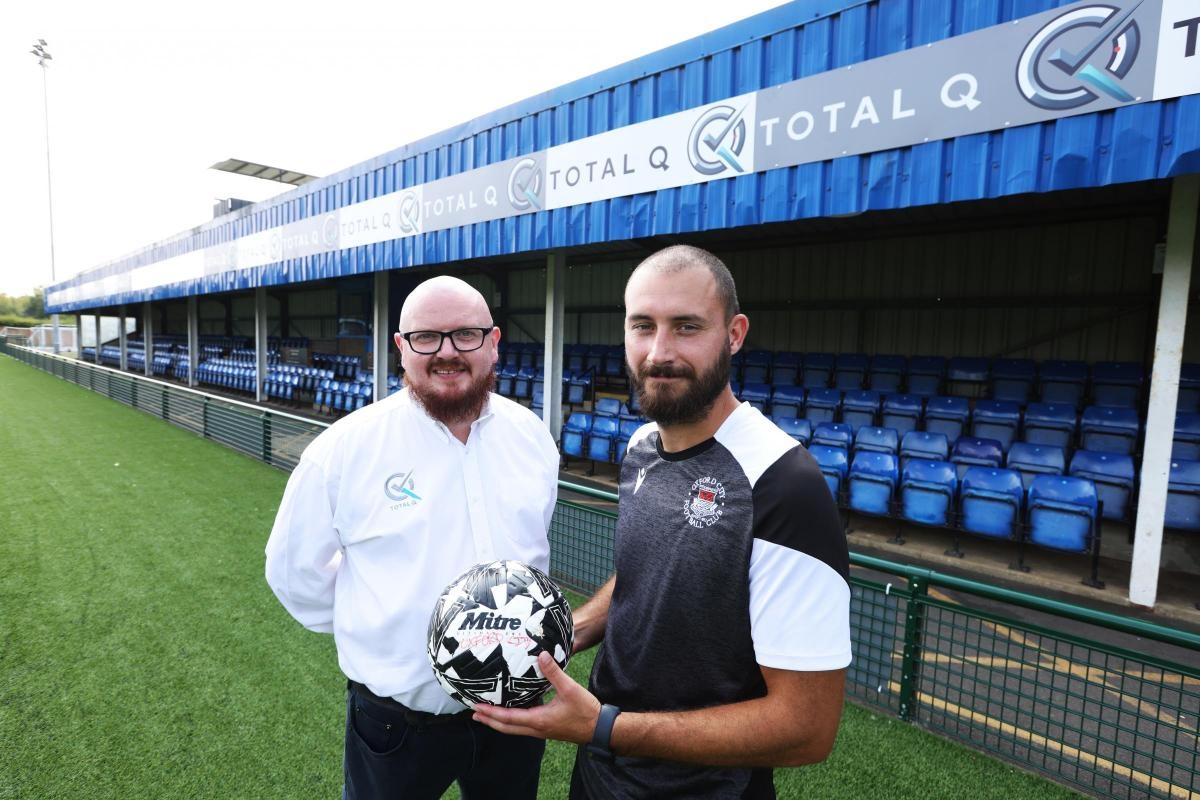 Oxford City unveils renamed stand during Macclesfield Town game