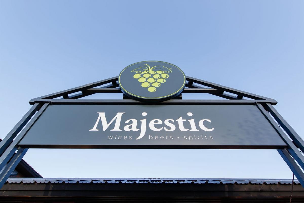 New wine shop opens in place of famous butchers in Oxfordshire