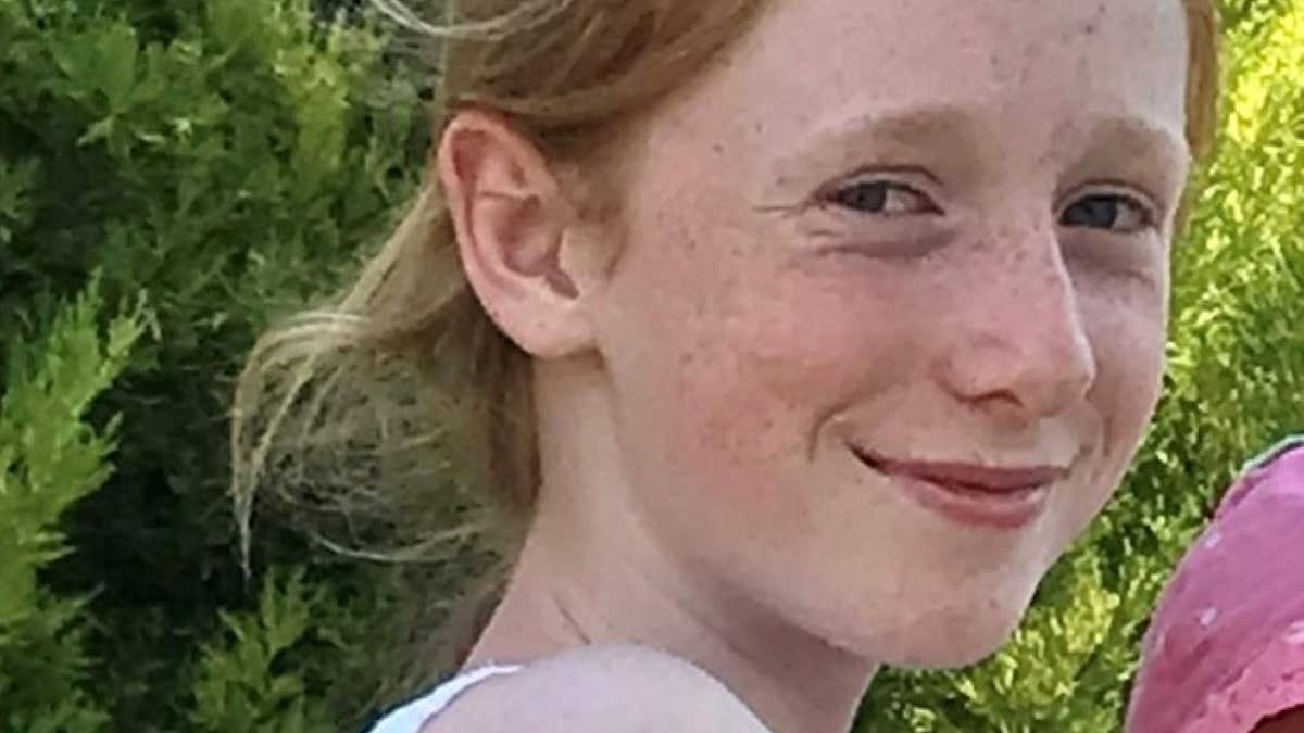 Hospital worker tears up as she recalls death of girl, 14, left alone on ward