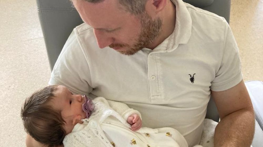 Father to run 10 marathons in 10 days wearing 10kg vest in memory of daughter