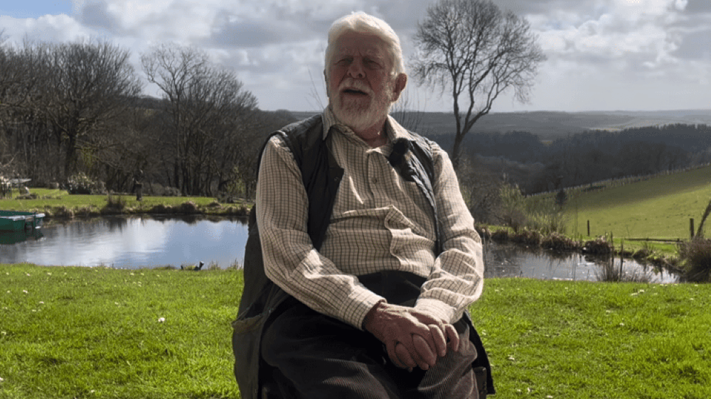 Veteran explorer to celebrate 89th birthday with 22-mile charity row