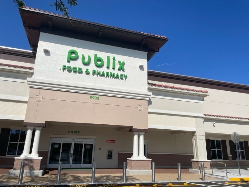 Publix at Promenade Plaza in Palm Beach Gardens open has an open date