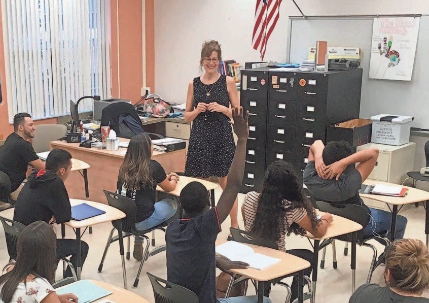 Palm Beach County School Board backs a 'bell-to-bell' cellphone ban for K-8 students