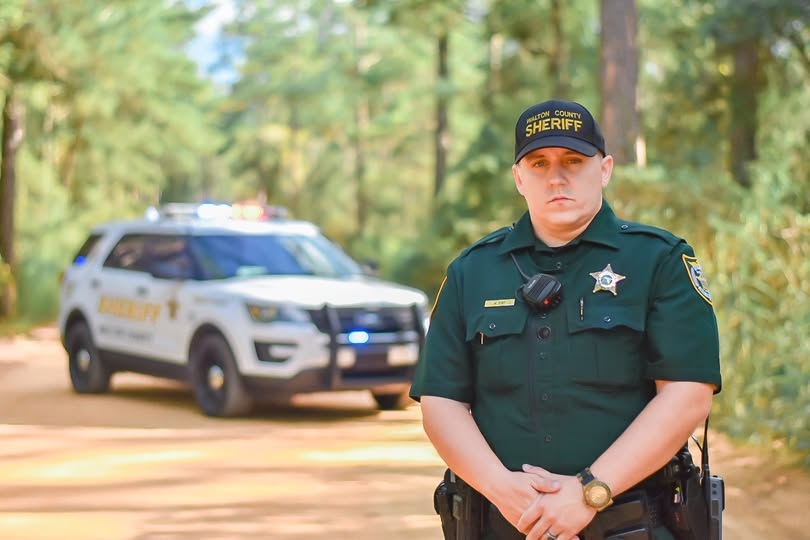 Florida deputy, suspect dead after in shootout at a Dollar General. What we know
