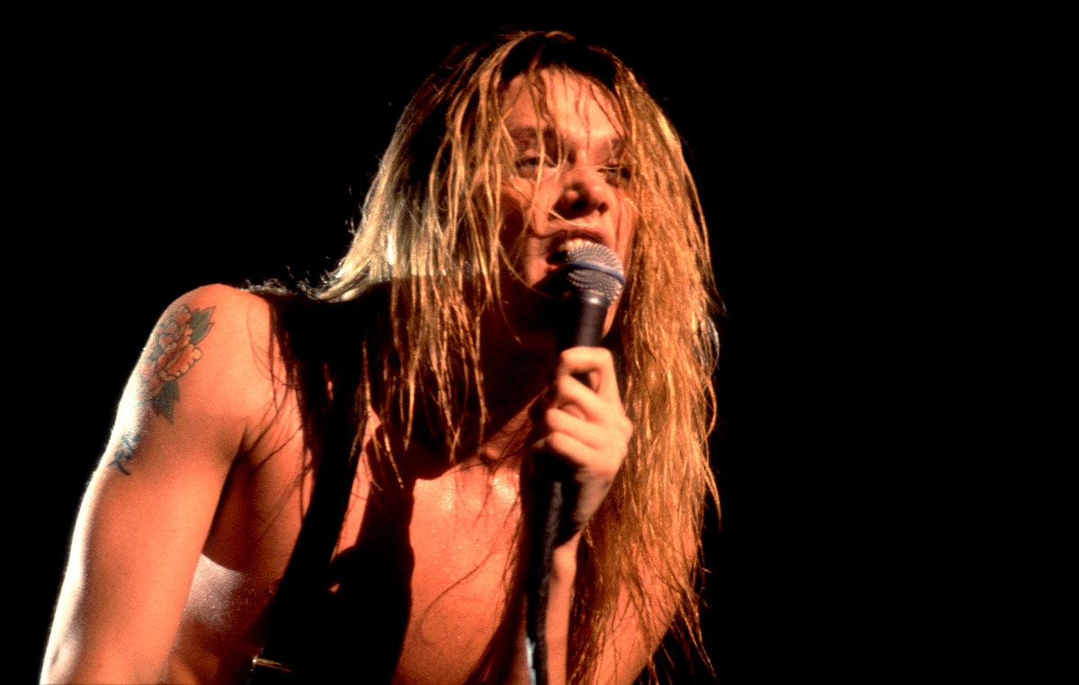 Iconic '80s Rocker, 57, 'Still Sounds 25' During Epic Performance