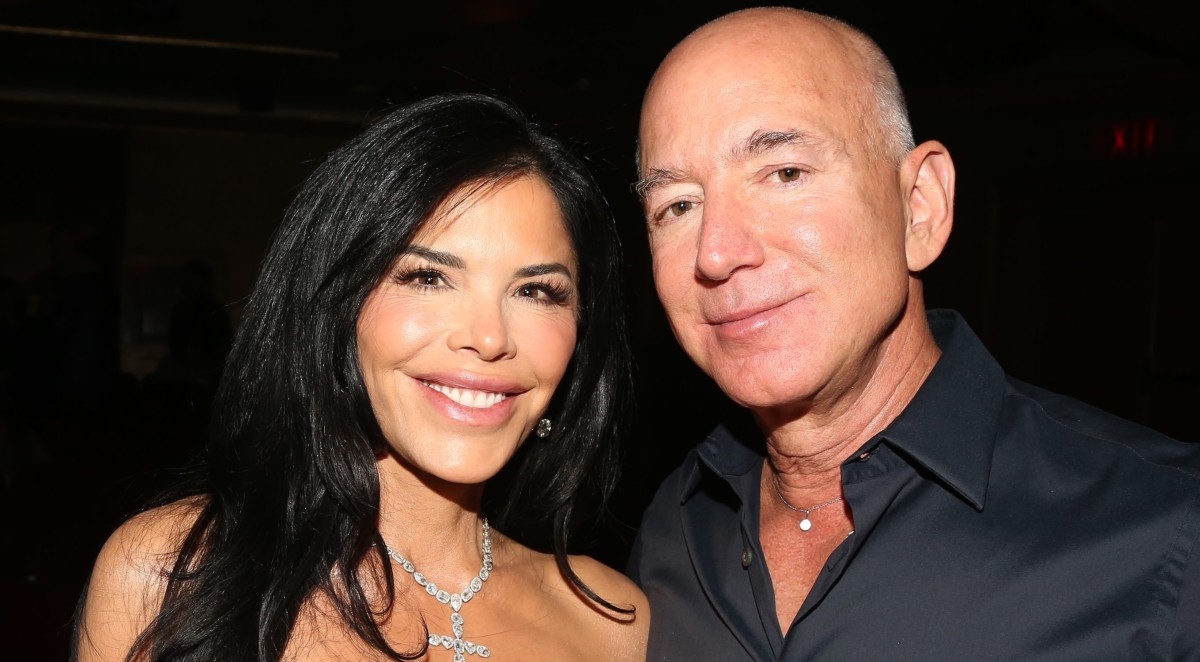 Jeff Bezos Is Unrecognizable in 'Star Trek' Film 10 Years Before Lauren Sánchez Wedding