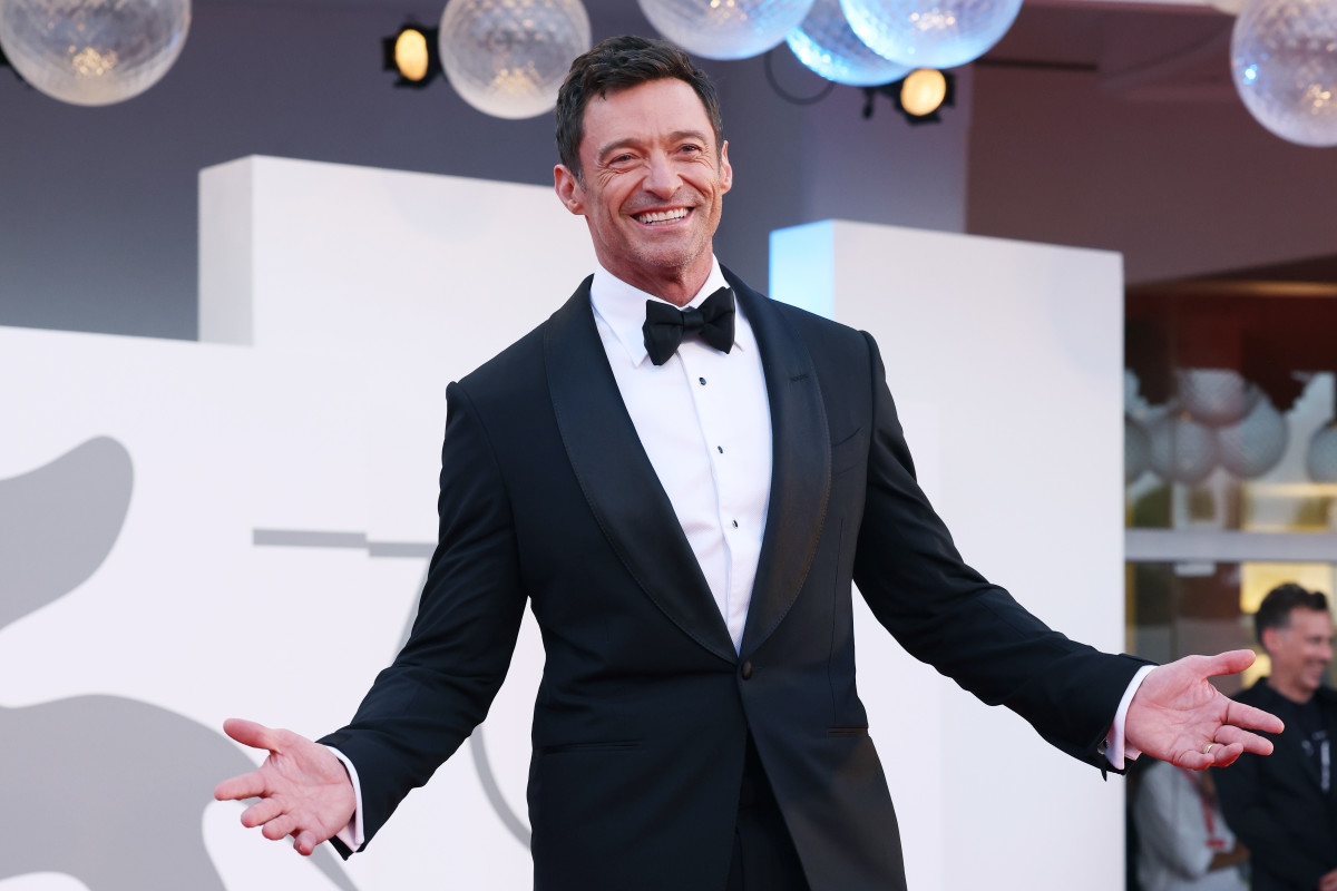 ‘90s Rock Icon Stuns Hugh Jackman With Surprise Backstage Concert: 'I'd Just Die'