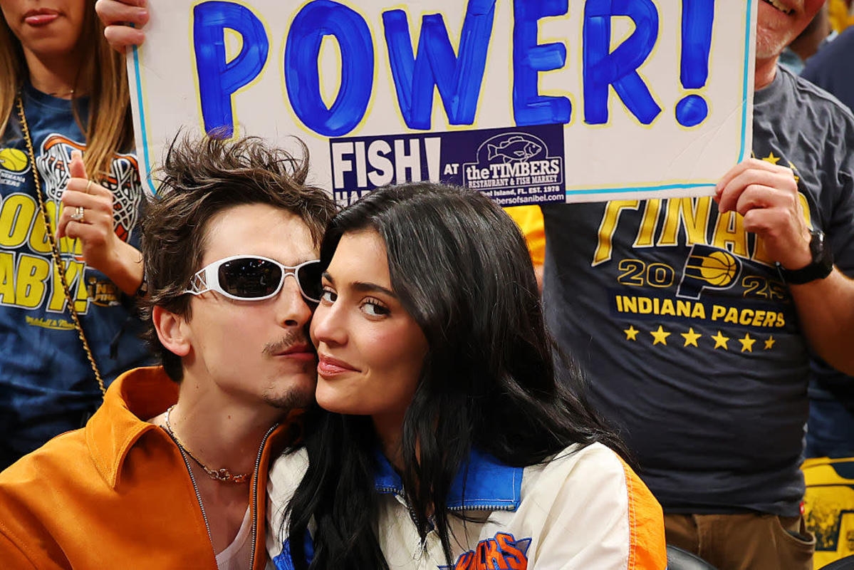 Kylie Jenner Packed Sexy Knicks-Themed Lingerie for Date Night With Timothée Chalamet