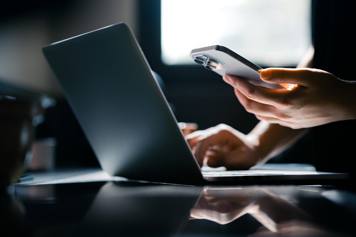 7 Things You Should Never, Ever Post Online, According to Psychologists