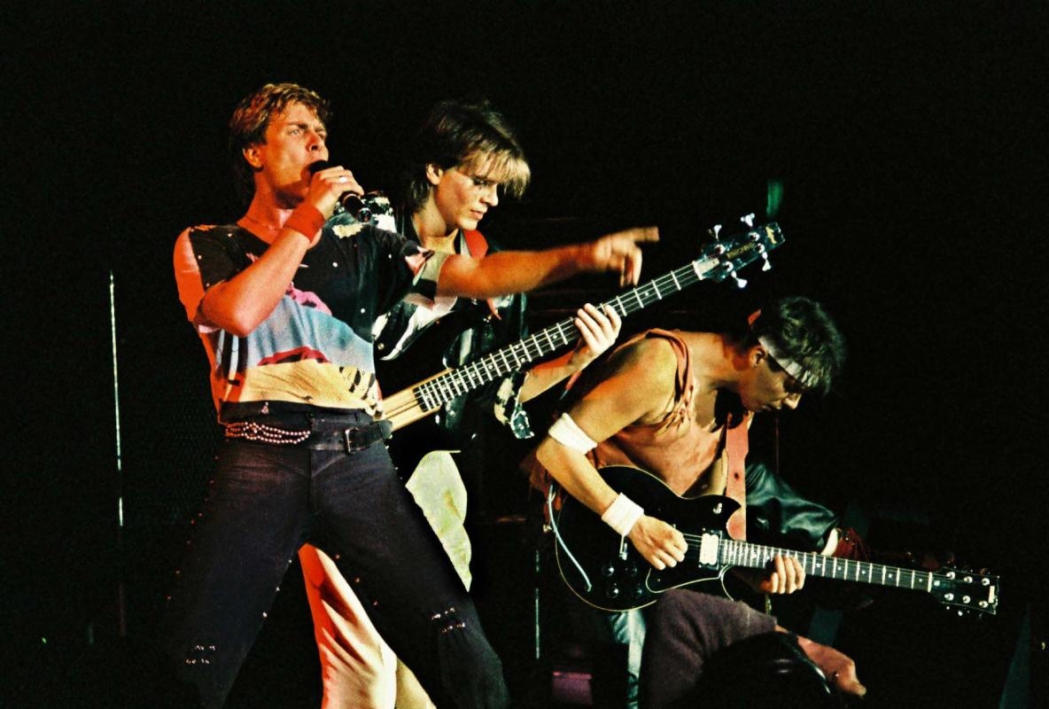 Legendary '80s Rock Band Praised for Rare Appearance at Cannes